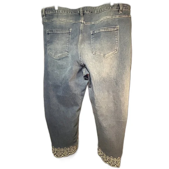 1946 Denim Curvy Cropped Jeans 18W (40" Waist) - Picture 3 of 9